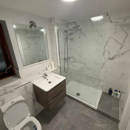 In 1 Area, Location Apartamento *